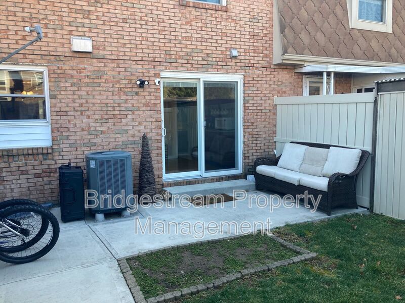 Beautiful 2 Bed, 3 Bath Condo Coming Soon property image