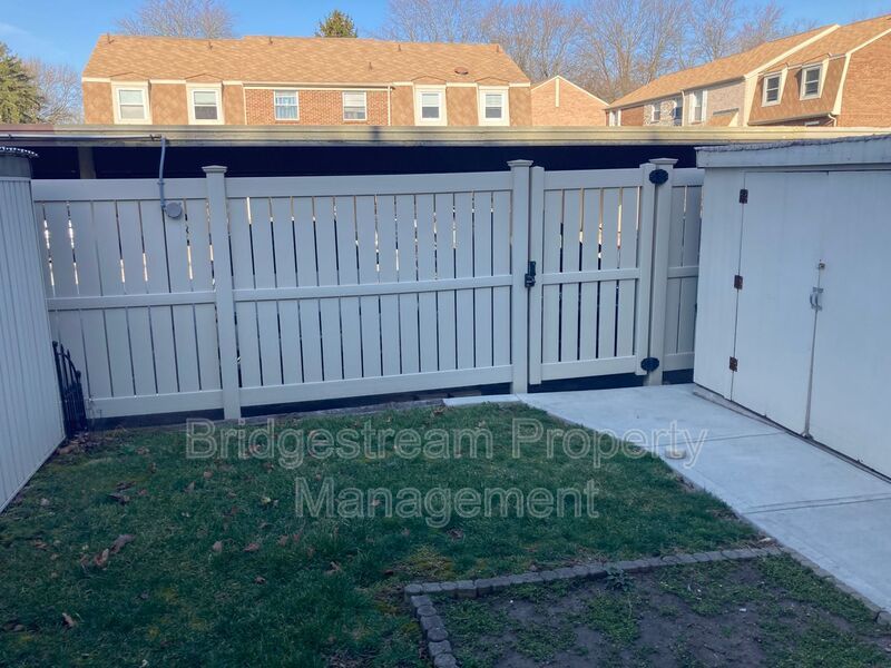 Beautiful 2 Bed, 3 Bath Condo Coming Soon property image