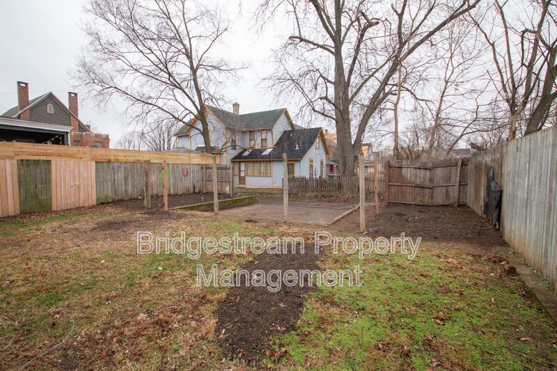 Cozy 3 Bed, 1.5 Bath Duplex Now Available property image