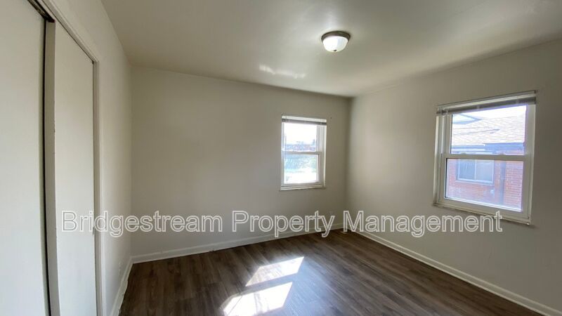 Cozy 2 Bed, 1 Bath Unit Now Available property image