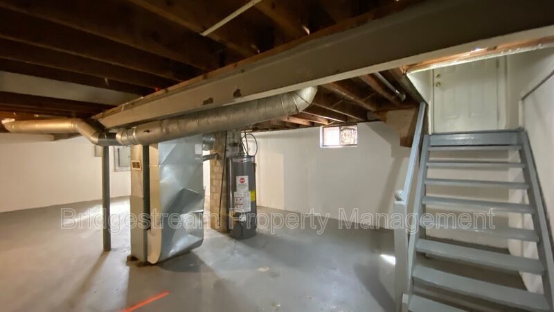 Cozy 2 Bed, 1 Bath Unit Now Available property image