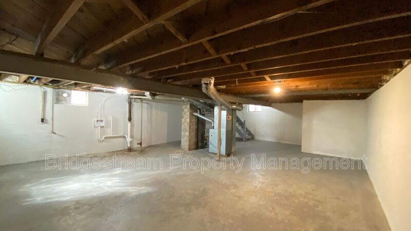 Cozy 2 Bed, 1 Bath Unit Now Available property image