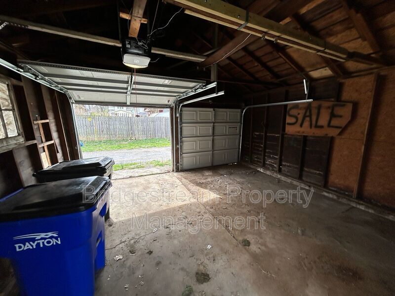 Cozy 5 Bed Home in Dayton Now Available property image