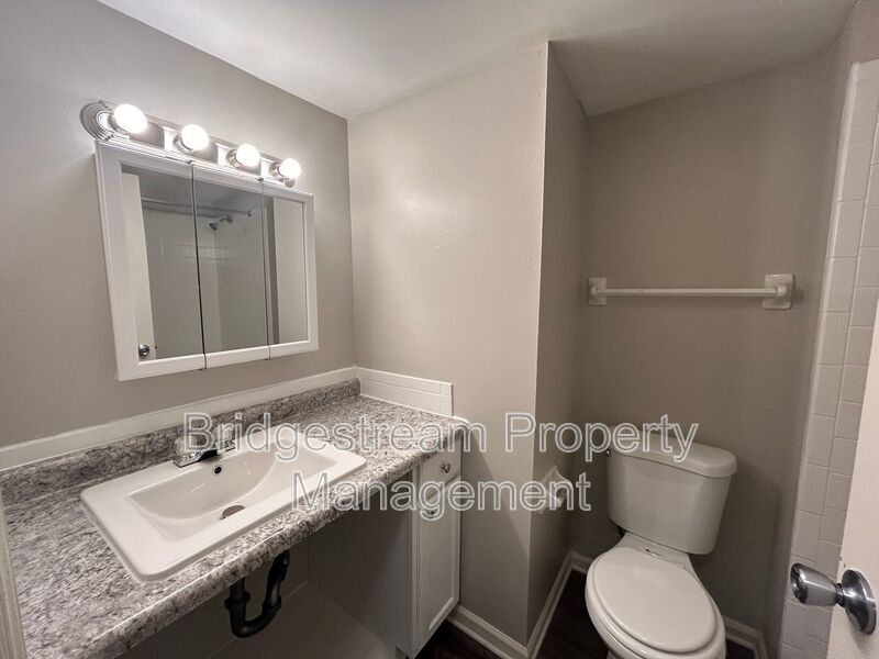 Beautifully Renovated Upstairs Unit in Trotwood with Washer and Dryer Hookup! property image