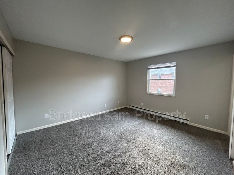 Beautifully Renovated Upstairs Unit in Trotwood with Washer and Dryer Hookup! property image