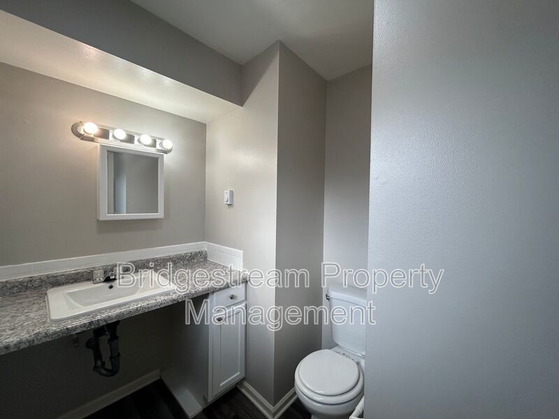 Beautifully Renovated Upstairs Unit in Trotwood with Washer and Dryer Hookup! property image