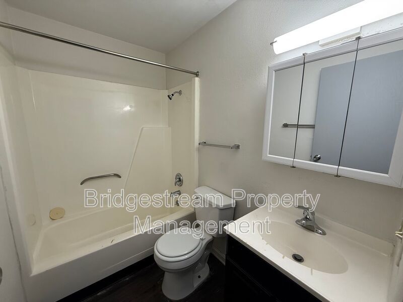 Cozy 2 Bed, 1 Bath Apartment Now Available property image