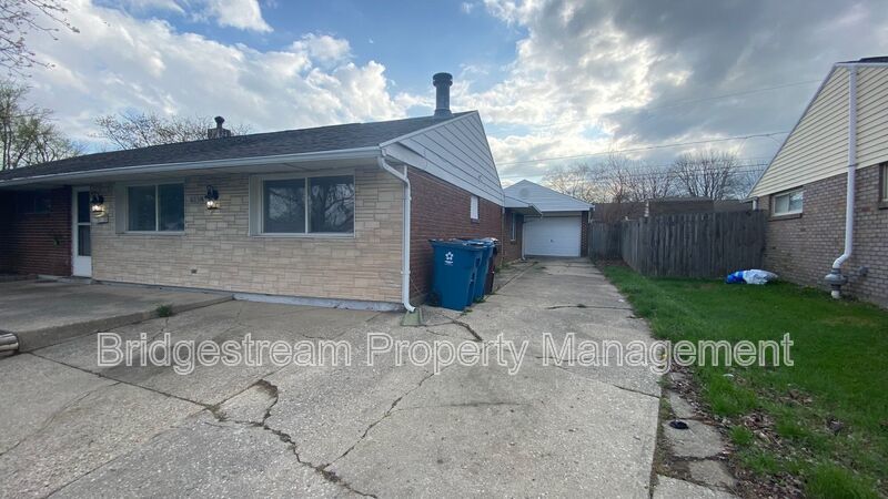 Cozy 4 Bed, 1 Bath Home Now Available property image