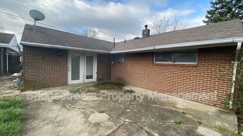 Cozy 4 Bed, 1 Bath Home Now Available property image