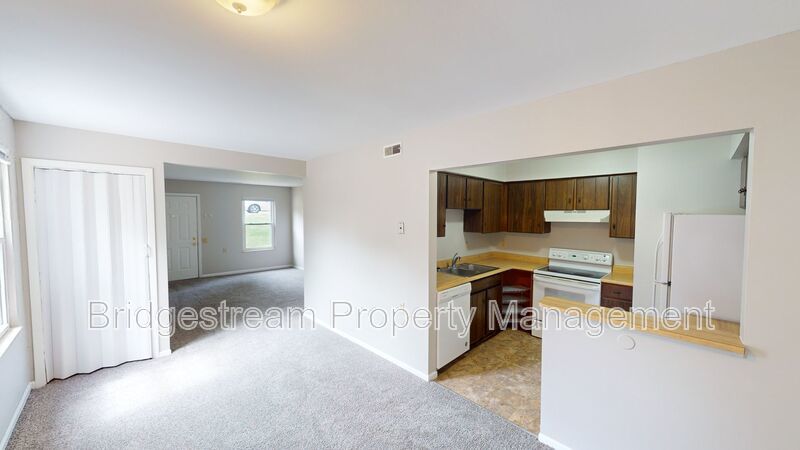 Lower Level 2 Bedroom, 1.5 Bath Townhome property image