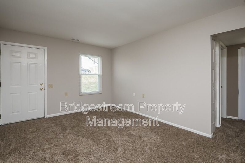 Lower Level 2 Bedroom, 1.5 Bath Townhome property image