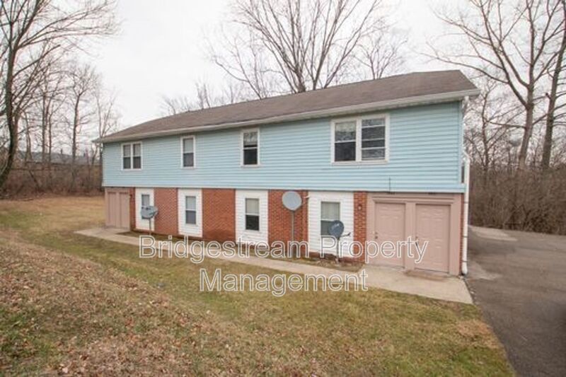 Lower Level 2 Bedroom, 1.5 Bath Townhome property image