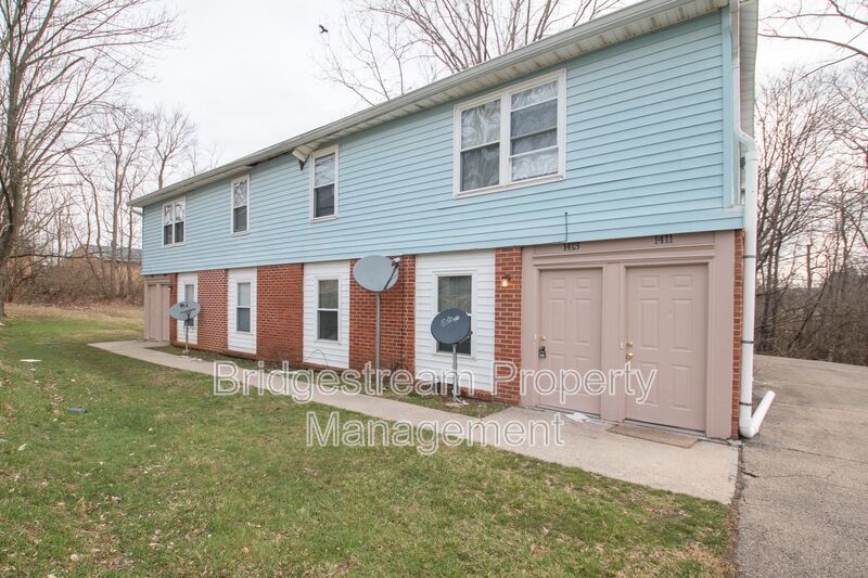 Lower Level 2 Bedroom, 1.5 Bath Townhome property image