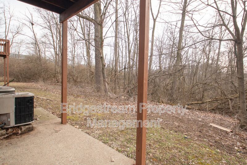 Lower Level 2 Bedroom, 1.5 Bath Townhome property image