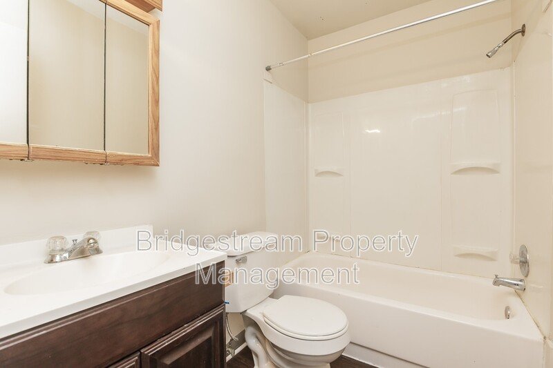 Cozy 2 Bed, 1 Bath Ranch Style Unit in Huber Coming Soon property image