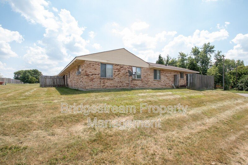 Cozy 2 Bed, 1 Bath Ranch Style Unit in Huber Coming Soon property image