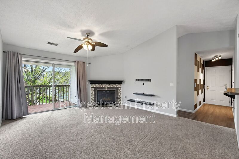 Beautiful 2 Bed, 2 Bath Condo in Centerville property image