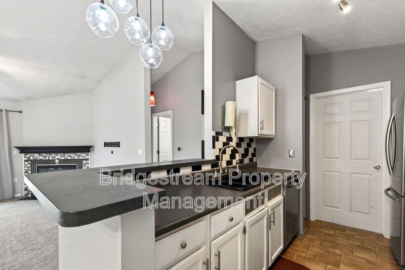 Beautiful 2 Bed, 2 Bath Condo in Centerville property image