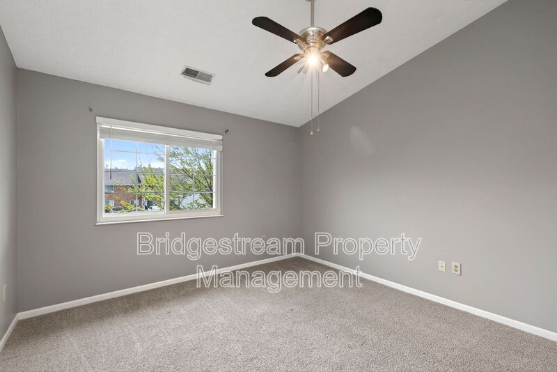 Beautiful 2 Bed, 2 Bath Condo in Centerville property image
