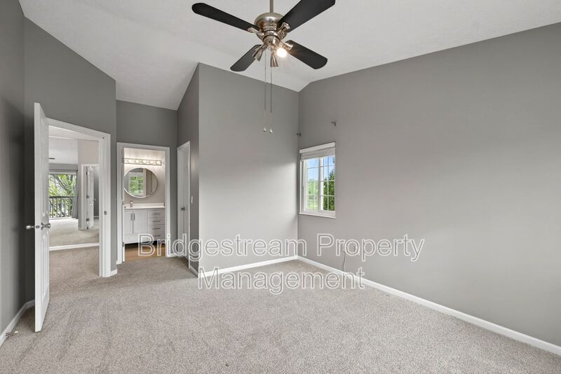 Beautiful 2 Bed, 2 Bath Condo in Centerville property image