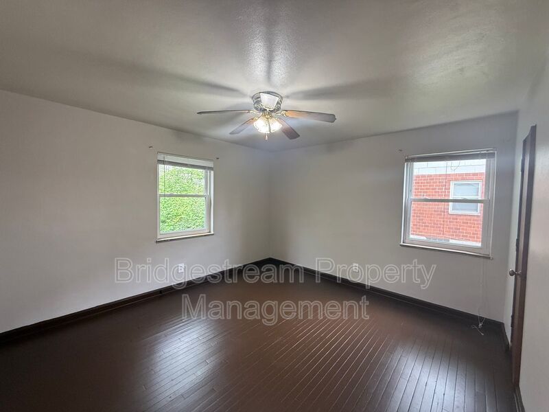 Cozy 2 Bed, 1 Bath Apartment in East Dayton property image