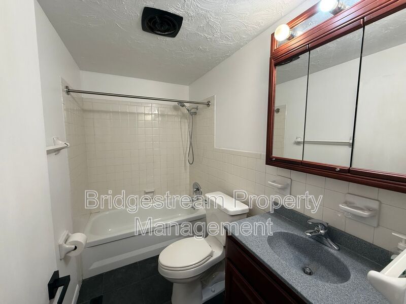 Cozy 3 Bed, 2 Bath Home in Centerville property image