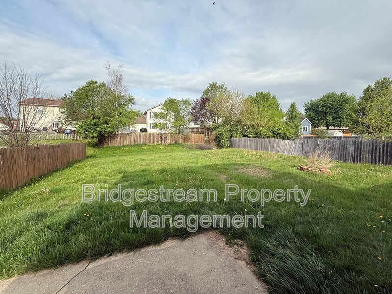 Cozy 3 Bed Home in Franklin with Finished Basement Now Available property image