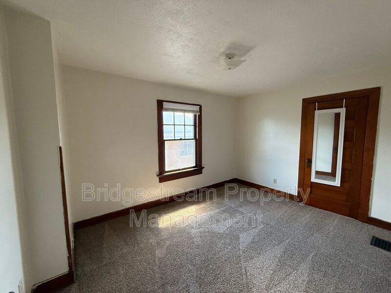 Cozy 3 Bed, 1 Bath Duplex Now Available property image