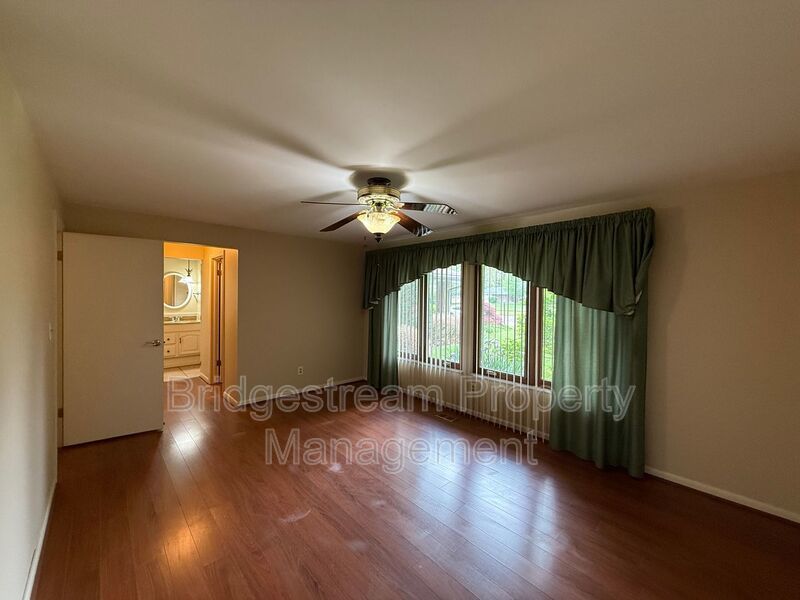 Beautiful 4 Bed, 3 Bath Ranch Style Home in Kettering property image