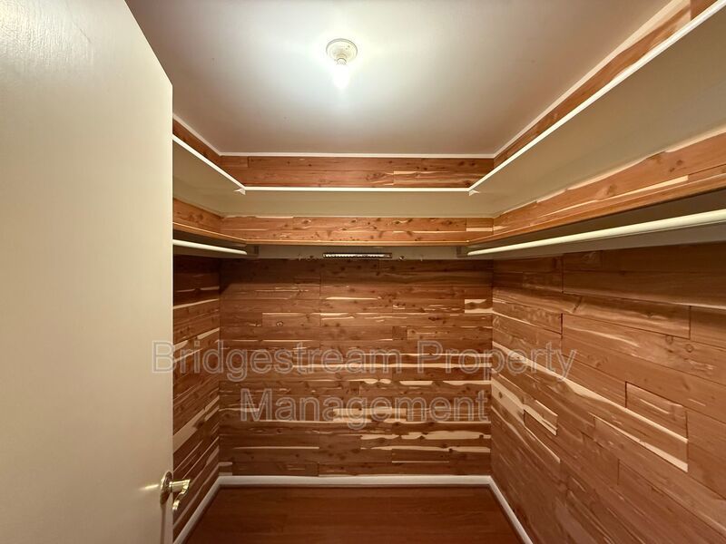 Beautiful 4 Bed, 3 Bath Ranch Style Home in Kettering property image