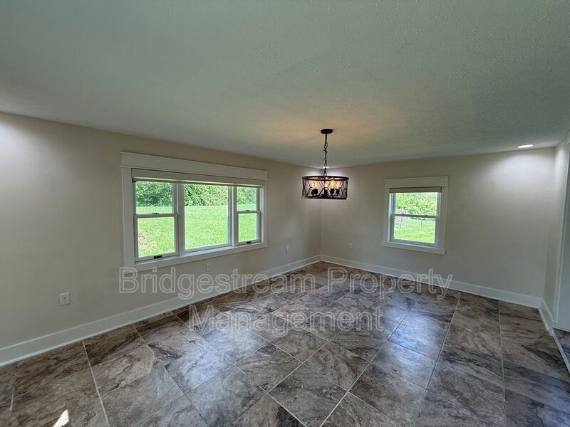 Beautiful 3 bed, 2.5 Bath Home with 1.5 acres of Land property image