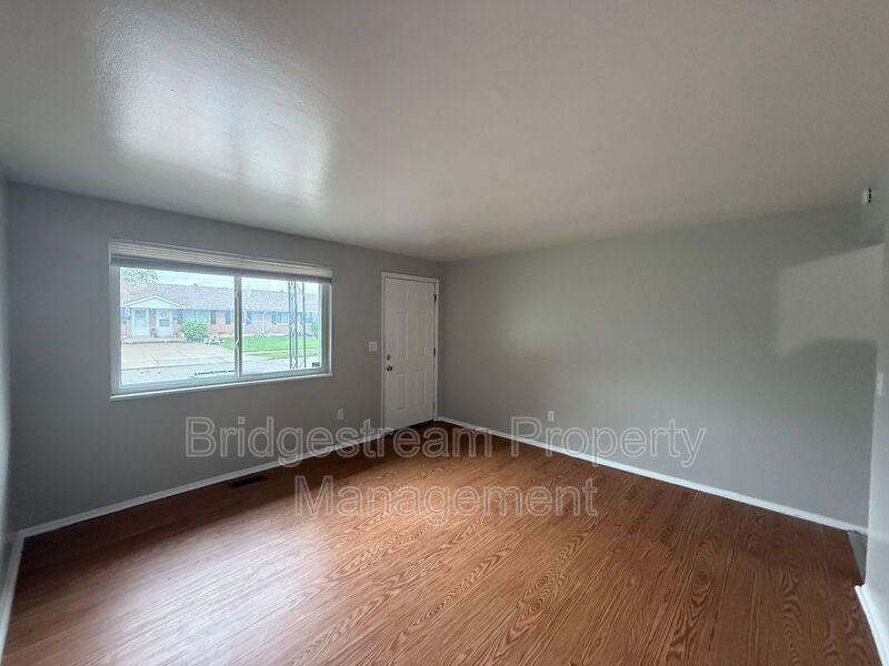 Cozy 2 Bed, 1 Bath Ranch Style Unit in Huber Heights property image