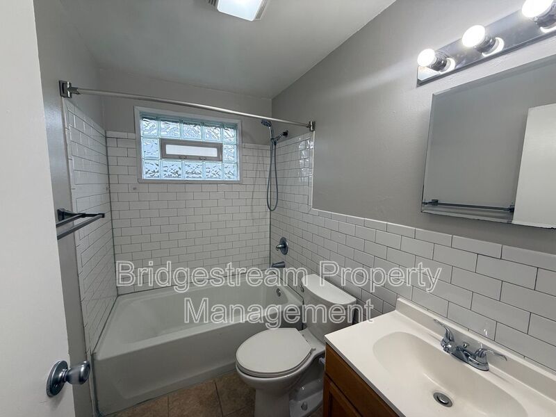 Cozy 2 Bed, 1 Bath Ranch Style Unit in Huber Heights property image