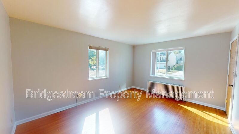 Ground Level 1 Bed, 1 Bath Unit in Kettering property image