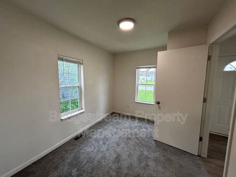 Cozy 3 Bed, 1 Bath Home in Moraine property image
