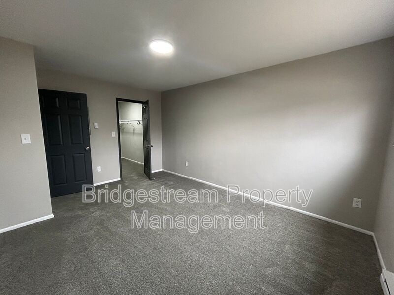 Newly Renovated 2 Bed, 1 Bath Downstairs Unit in Miamisburg Now Available property image
