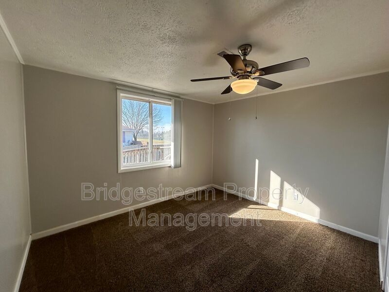 Cozy 2 Bed, 1 Bath Unit in Vandelia property image