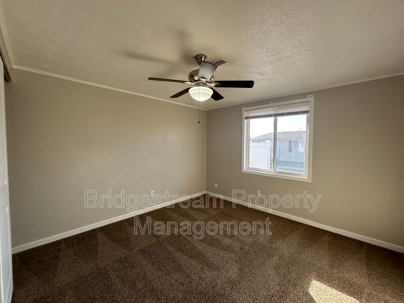 Cozy 2 Bed, 1 Bath Unit in Vandelia property image