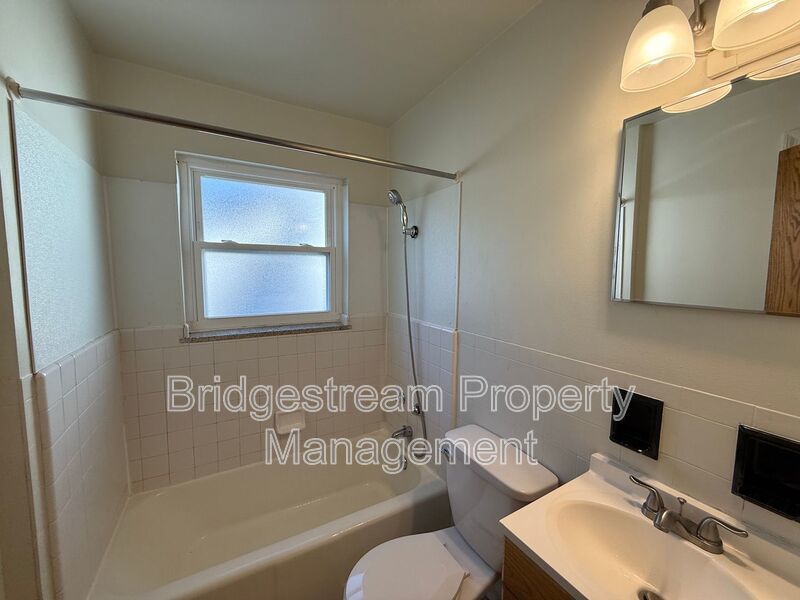 Cozy 1 Bed, 1 Bath Upstairs Apartment Now Available property image