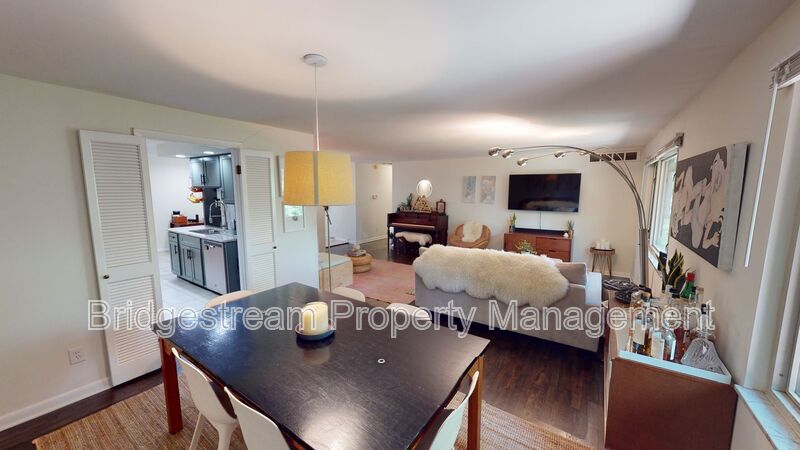 Beautiful 3 Bed, 2 Bath Ranch Home in Dayton property image