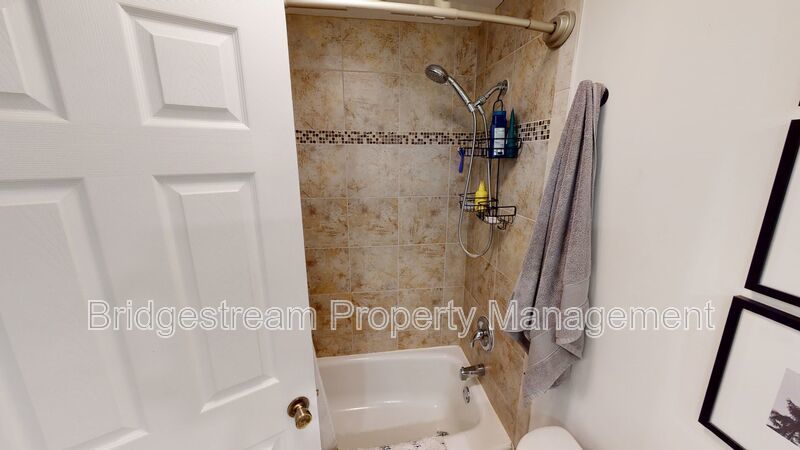 Beautiful 3 Bed, 2 Bath Ranch Home in Dayton property image