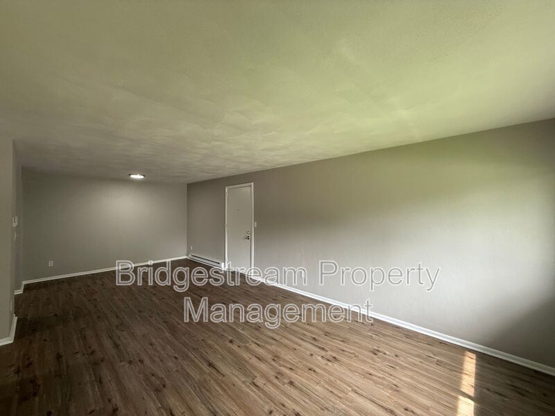 Newly Updated 2 Bed, 1 Bath Apartment in West Carolton Now Available! property image