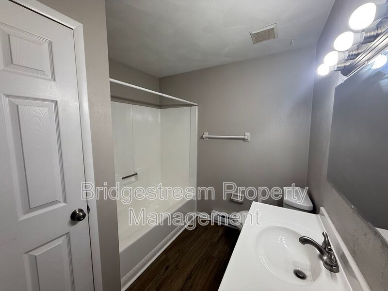 Newly Updated 2 Bed, 1 Bath Apartment in West Carolton Now Available! property image