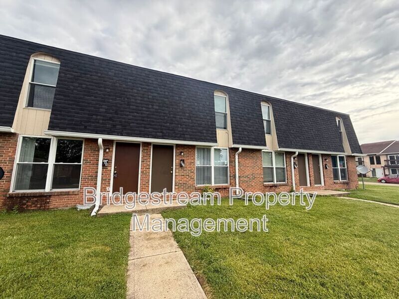 Cozy 2 Bed, 1.5 Bath Townhome in Vandalia Coming Soon property image