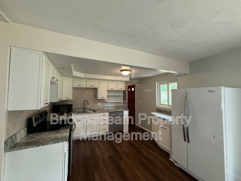 Beautiful 3 Bed, 1.5 Bath Ranch Style Home Now Available property image