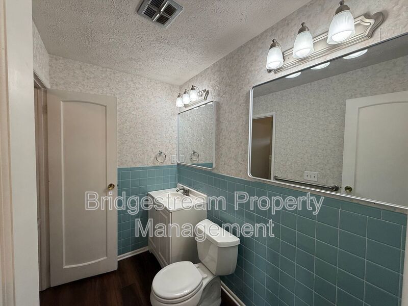 Beautiful 3 Bed, 1.5 Bath Ranch Style Home Now Available property image