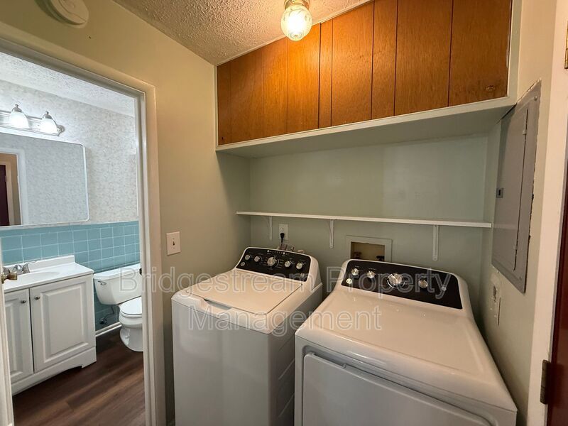 Beautiful 3 Bed, 1.5 Bath Ranch Style Home Now Available property image