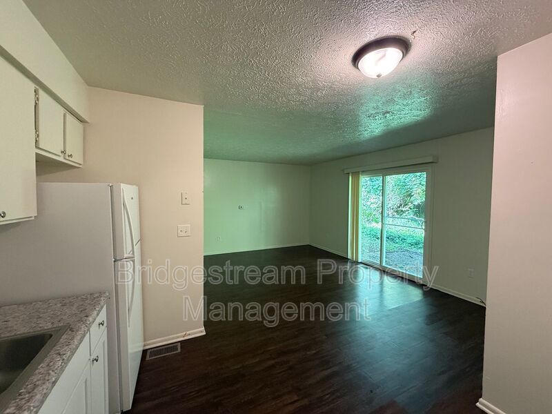 Cozy 1 Bed, 1 Bath Apartment property image