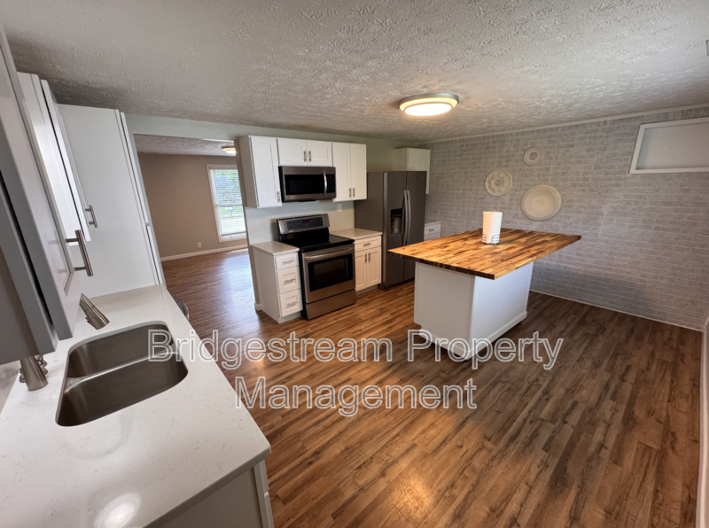Charming, Fully Renovated 3-Bedroom Home in Xenia property image