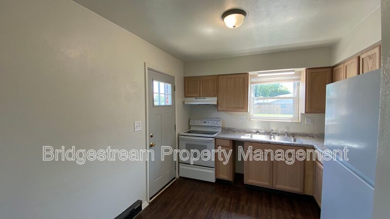Cozy 2 Bed Apartment in West Milton Now Available property image